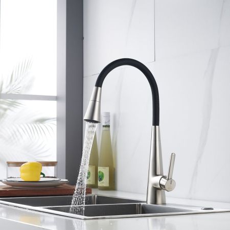 Смеситель для кухни с гибким изливом и режимом "душ" Rose R213L, сатин