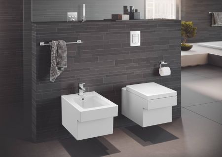 Унитаз подвесной безободковый GROHE Cube Ceramic с сиденьем с микролифтом (NW0038)