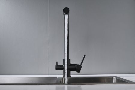 Смеситель для кухни с подключением фильтра Maretti Project Black PB31RZF12, черный, артикул PB31RZF12