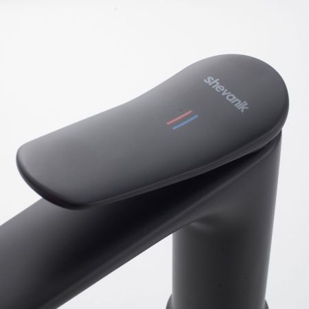 Смеситель для раковины Shevanik S4701H, черный