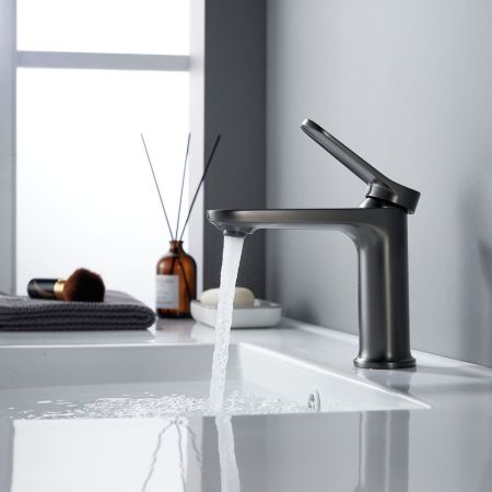 Смеситель для раковины Shevanik S4301T, оружейная сталь, артикул S4301T