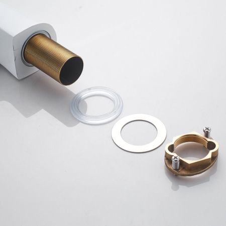 Смеситель для кухни с гибким изливом Shevanik S543C-1, белый