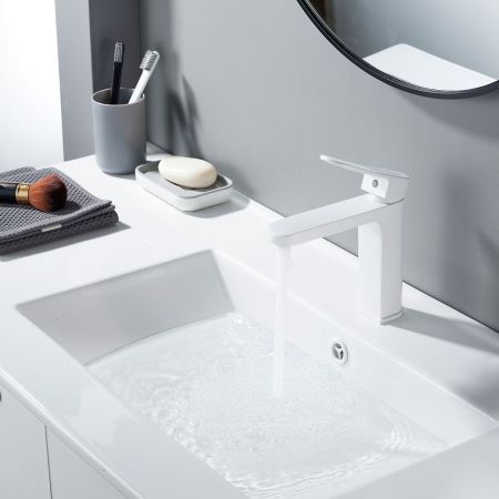 Смеситель для раковины Shevanik S4501C, белый