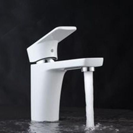 Смеситель для раковины D&K Berlin Steinbeis DA1432116 Хром Белый, артикул DA1432116