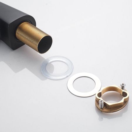 Смеситель для кухни с гибким изливом Shevanik S543H-3, черный