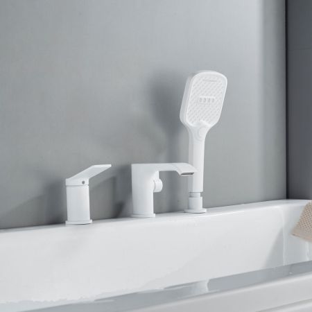 Смеситель на борт ванны Shevanik S4112C, белый