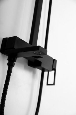 Душевая стойка BelBagno LUCELUC-VSCM-NERO, артикул LUC-VSCM-NERO