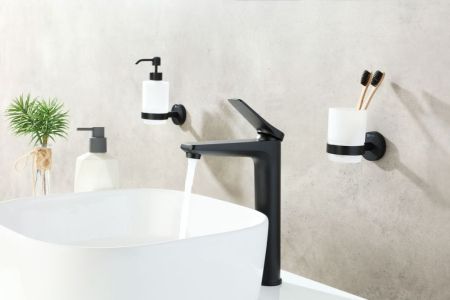 Смеситель для раковины Lemark Bronx (LM3709BL), артикул LM3709BL