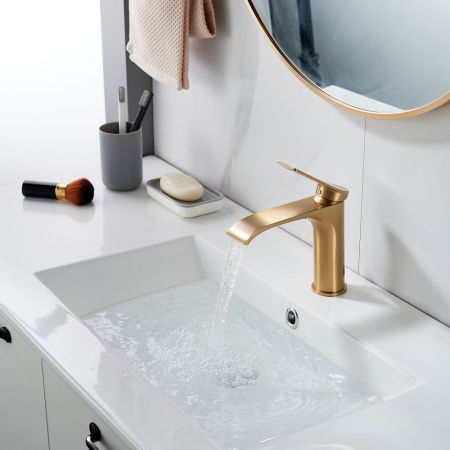 Смеситель для раковины Shevanik S4101G, золотой сатин