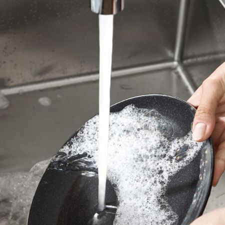 Смеситель для кухни, Hansgrohe, Zesis M33, тип открывания воды-однорычажный, тип регулирования воды-керамический картридж, монтаж-на раковину/столешницу, отверстия для монтажа-1, высота, мм-214, вынос излива, мм-220, тип излива-поворотный на 60°, 110° или, артикул 74802000