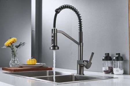 Смеситель для кухни с гибким изливом Shevanik S963T, оружейная сталь