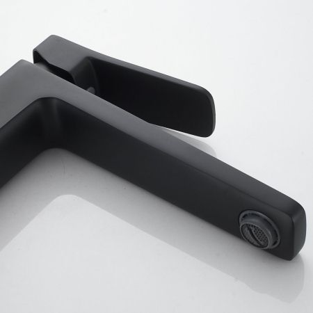 Смеситель для раковины высокий  Raffine F1199H, черный, артикул F1199H