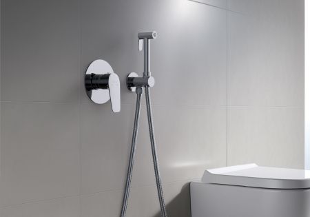 Набор с гигиеническим душем (смеситель + гигиеническая лейка + шланг + шланговое подсоединение с держателем) AQUATEK AQ1119CR БЕТТА, артикул AQ1119CR