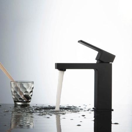 Смеситель для раковины Timo Selene 2061/03F Черный, артикул 2061/03F