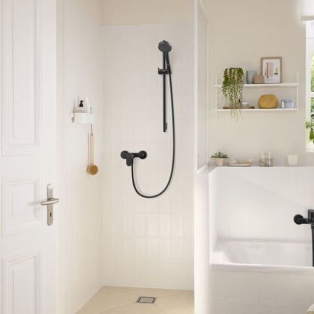 Смеситель для душа, Hansgrohe, Rebris S, тип открывания воды-однорычажный, тип регулирования воды-керамический картридж, монтаж-настенный, отверстия для монтажа-2, цвет-черный матовый, артикул 72640670