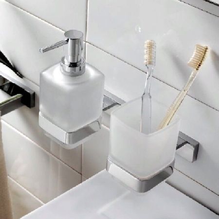 Дозатор для жидкого мыла Langberger Alster 11921A Хром