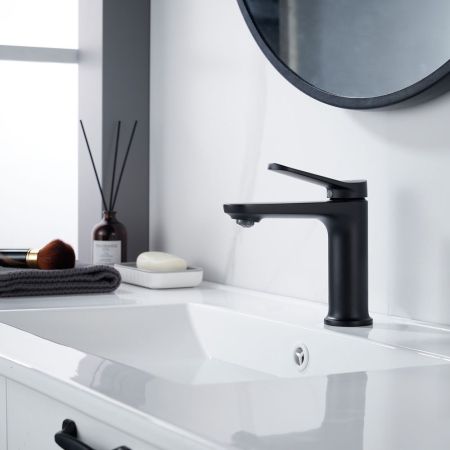 Смеситель для раковины Shevanik S4301H, черный, артикул S4301H