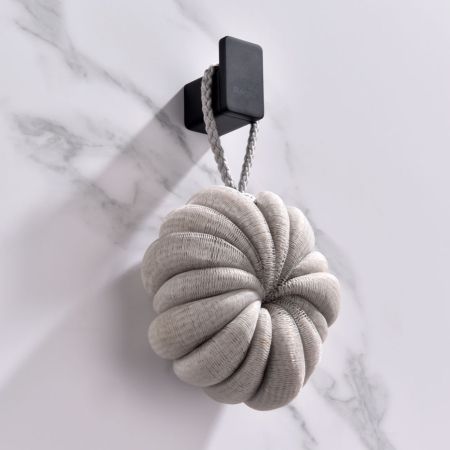 Крючок для ванной комнаты Raglo R301.05.06, черный