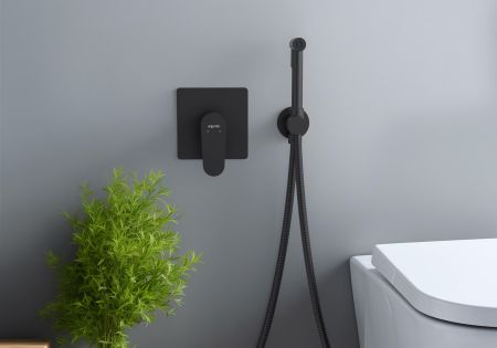 Набор с гигиеническим душем (смеситель + гигиеническая лейка + шланг + шланговое подсоединение с держателем) AQUATEK, матовый черный AQ1219MB ОБЕРОН, артикул AQ1219MB