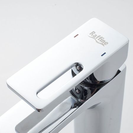 Смеситель для раковины с гигиеническим душем Raffine F171, хром, артикул F171