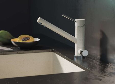 Смеситель для кухни, OMOIKIRI, Tonami, тип открывания воды-однорычажный, тип регулирования воды-керамический картридж, монтаж-на раковину/столешницу, отверстия для монтажа-1, высота, мм-211, вынос излива, мм-184, тип излива-поворотный, тип подводки-гибкая